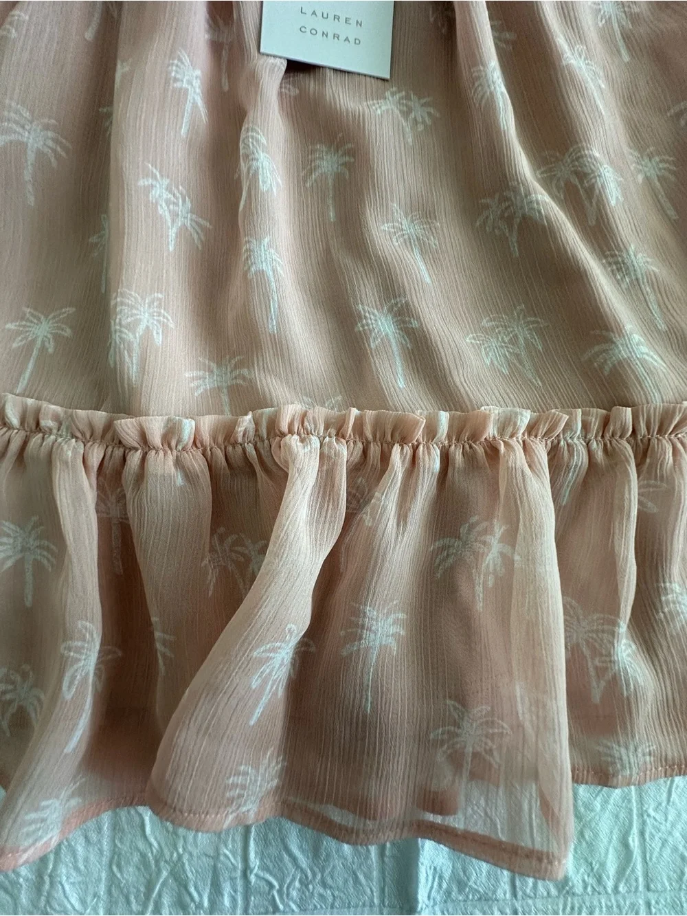 NWT LC Lauren Conrad Blush Pink Palm  Ruffled Mini Skirt - Picture 2 of 6